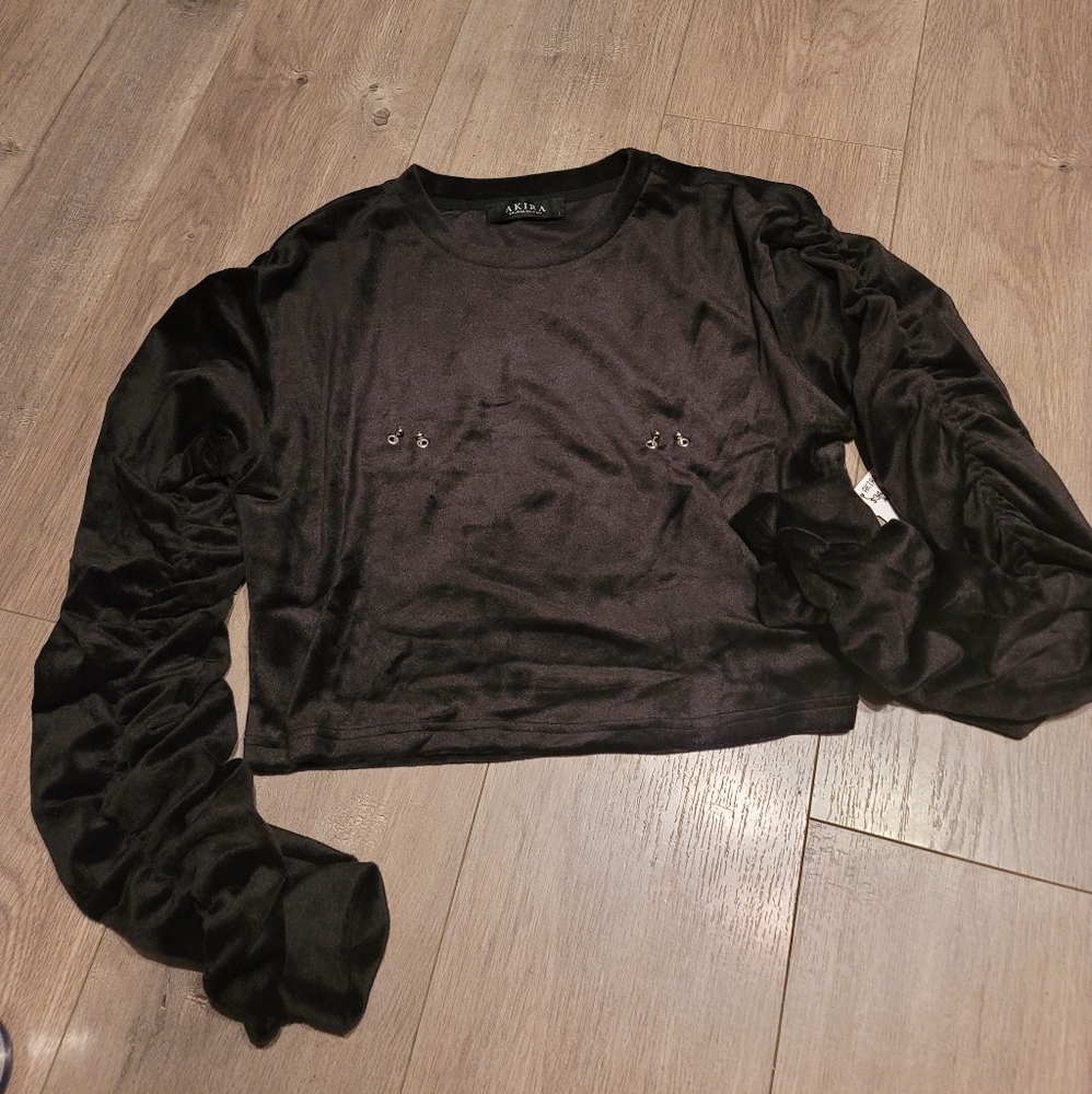 NIPPLE RING ROUCHED VELVET SWEATSHIRT BY AKIRA - Picture 7 of 12